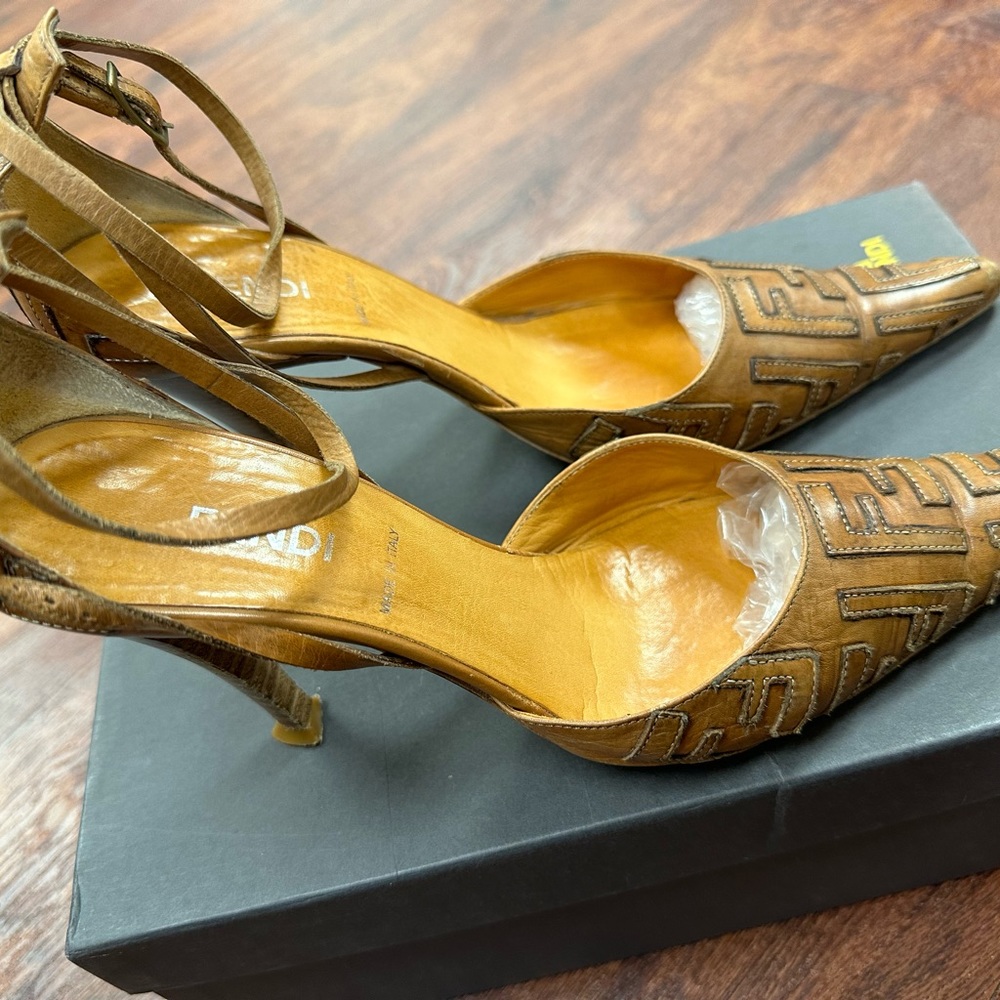 Fendi brown leather logo heels, great used condition, size 36.5/US size 6